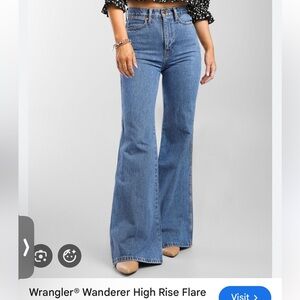 NWT Wrangler Wanderer 622 Medium Wash Blue Flare Jeans